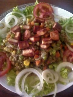 Una foto de Ensalada de Verduras, Atún y Mojarra