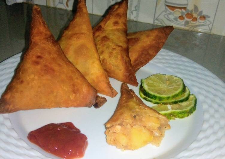 Step-by-Step Guide to Prepare Favorite Potatoes samosas