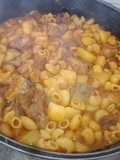 Carne con pasta 🍲