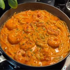 A picture of Spicy bacon and shrimp gochujang pasta.