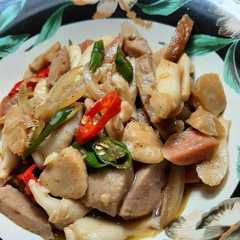 รูปของ Cah Jamur Komplit Saus Tiram