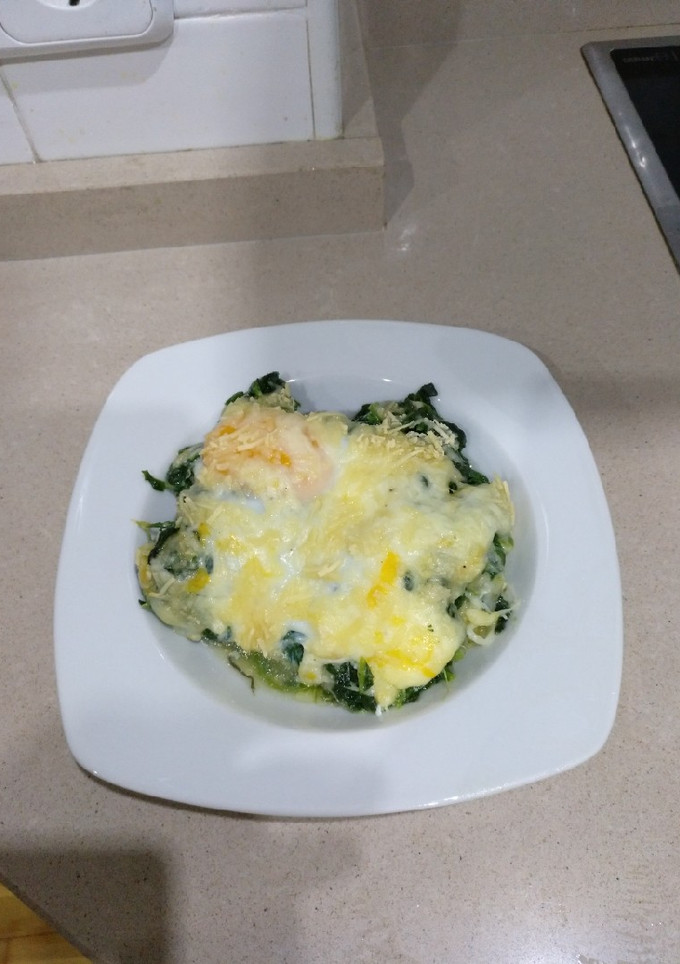 Una foto de Espinacas con huevo 🥚 y queso 🧀 al horno👩🏻‍🍳