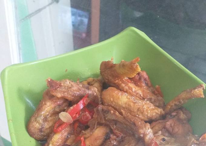 Chicken wings lada hitam