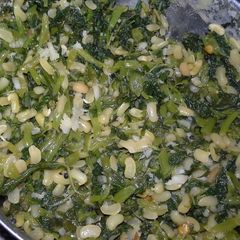 A picture of Spinach Curry.