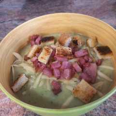 A picture of Sopa crema de calabacín 🥒.