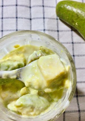 Hình của món Bơ dầm sữa chua.
