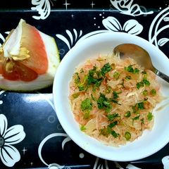 A picture of Pomelo Salad / Batabi Lebu Makha.