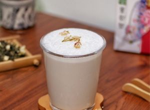 Foto resep Artisan Premium Jasmine Green Milk Tea - Copycat Chagee * 霸王茶姬