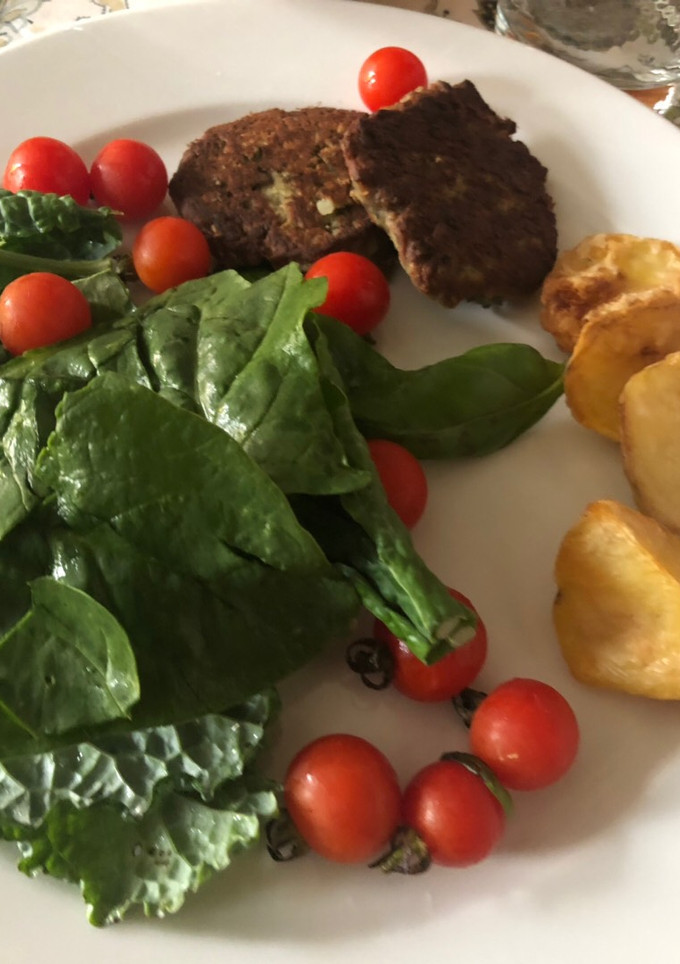 Una foto de HAMBURGUESAS DE POROTOS ADZUKIS (sin gluten) Sabrosos y saludables!