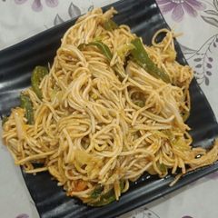 A picture of Simple chowmein.