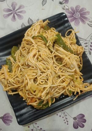 A picture of Simple chowmein.