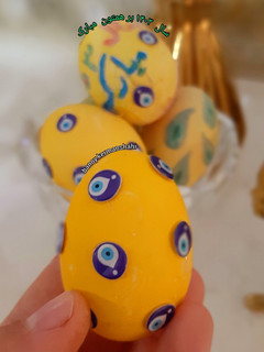 عکسی از دستور رنگ کردن تخم مرغ با پودر زعفران برای هفت سین(جشنواره_نوروزی)