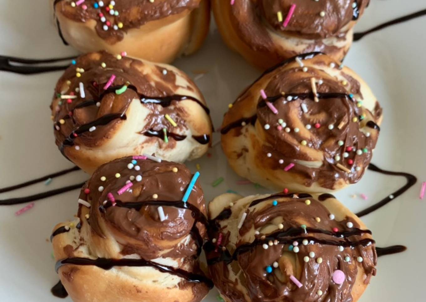 Rose chocolate Bun