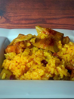 Una foto de Arroz alla arrabbiata con alcachofa y panceta