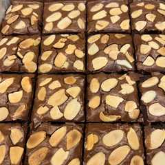 A picture of Brownies super lembut + nyoklaaat bgt cocok buat jualan.