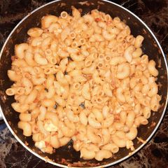 A picture of Macaroni pasta.