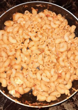 A picture of Macaroni pasta.