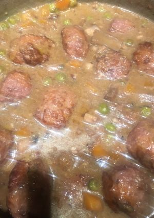 Una foto de Albóndigas a la jardinera