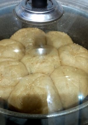 A picture of Whole wheat flour sa buns.