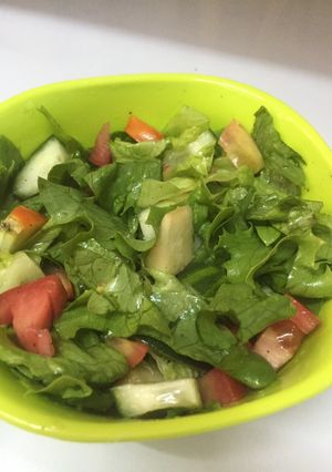 A picture of Simple Lettuce Salad 🥗.