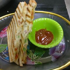 A picture of Cheese grill sandwich.