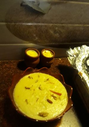 A picture of Raw termic punjabi Rice firni.