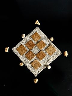 તલની ચીકી(Tal Chikki Recipe in Gujarati) રેસીપી મુખ્ય ફોટો