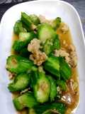 ผัดบวบหมูสับ