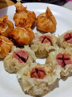 Foto resep Satu resep untuk 2 jenis makanan ; dimsum shiumay & ekado !