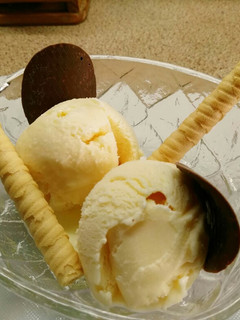 Una foto de Helado de chocolate blanco