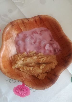 Meggyszósz pirított darával recept fotója