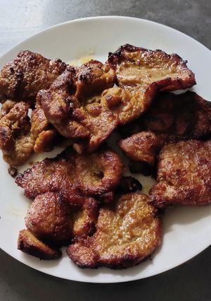 A picture of Lemongrass Pork Chop.