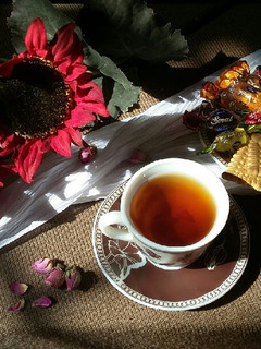 عکسی از دستور چای با طعم گل محمدی
