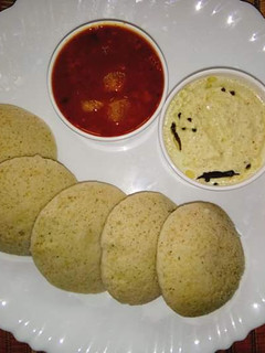 கம்பு இட்லி செய்முறை முக்கிய புகைப்படம்