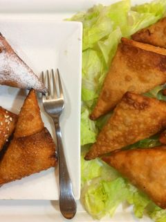 صورة لوصفة السمبوسة بالعجينة المنزلية وبحشوات مختلفة