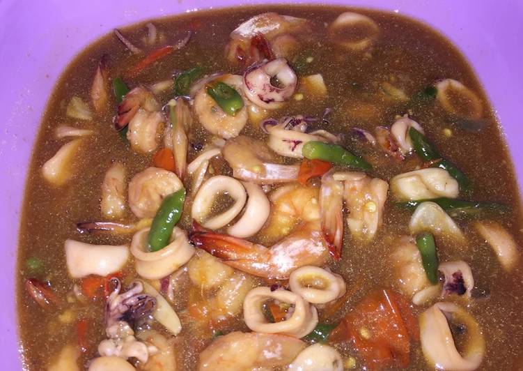 urutan Menyiapkan Cumi Udang Saus Tiram Jadi, Enak Banget
