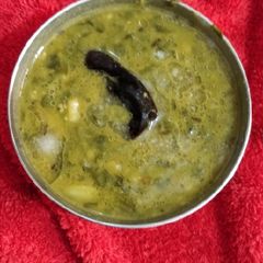 A picture of Palak daal.
