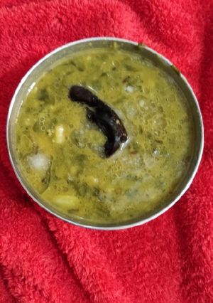 A picture of Palak daal.