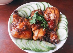 Hình của món Gà chiên xì dầu.