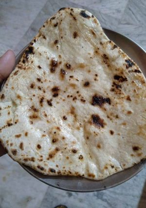 A picture of Naan roti.