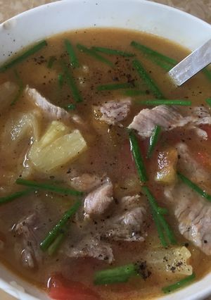 Hình của món Canh thịt bò nấu dứa.