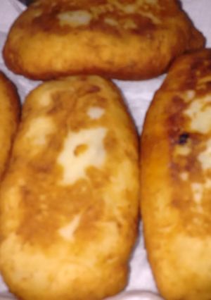 Una foto de Bombas de papa rellenas de carne fritas