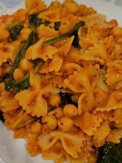 Foto de One Pot Pasta com Espinafres e Grão