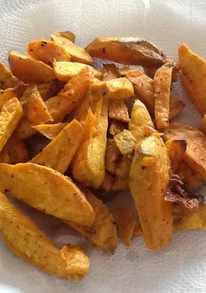 Una foto de Batatas fritas (boniatos, camotes, sweet potatos)