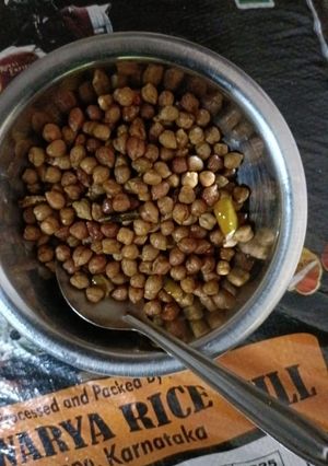 चना मसाला (chana masala recipe in Hindi) रेसिपी मुख्य फोटो