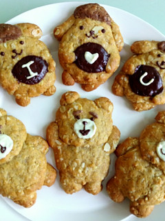 A picture of Oat & Almond cookies.