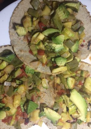 Una foto de Tostadas de Nopales🌵😆❤