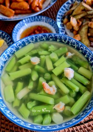 Hình của món Canh măng tây nấu tôm.