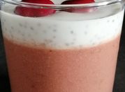 Una foto de postre de kefir sin horno