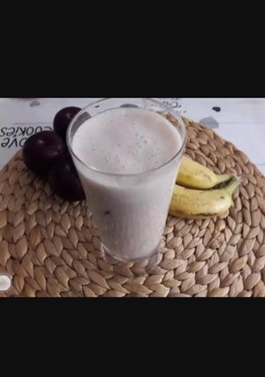 صورة لوصفة 🍹 سموثي بالخوخ والموز لشهر يوليو 🍹